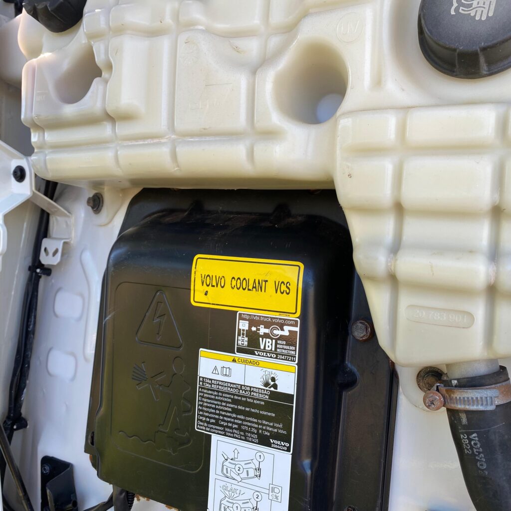 VOLVO VM 330 6X4 TRAÇADO 2013 10