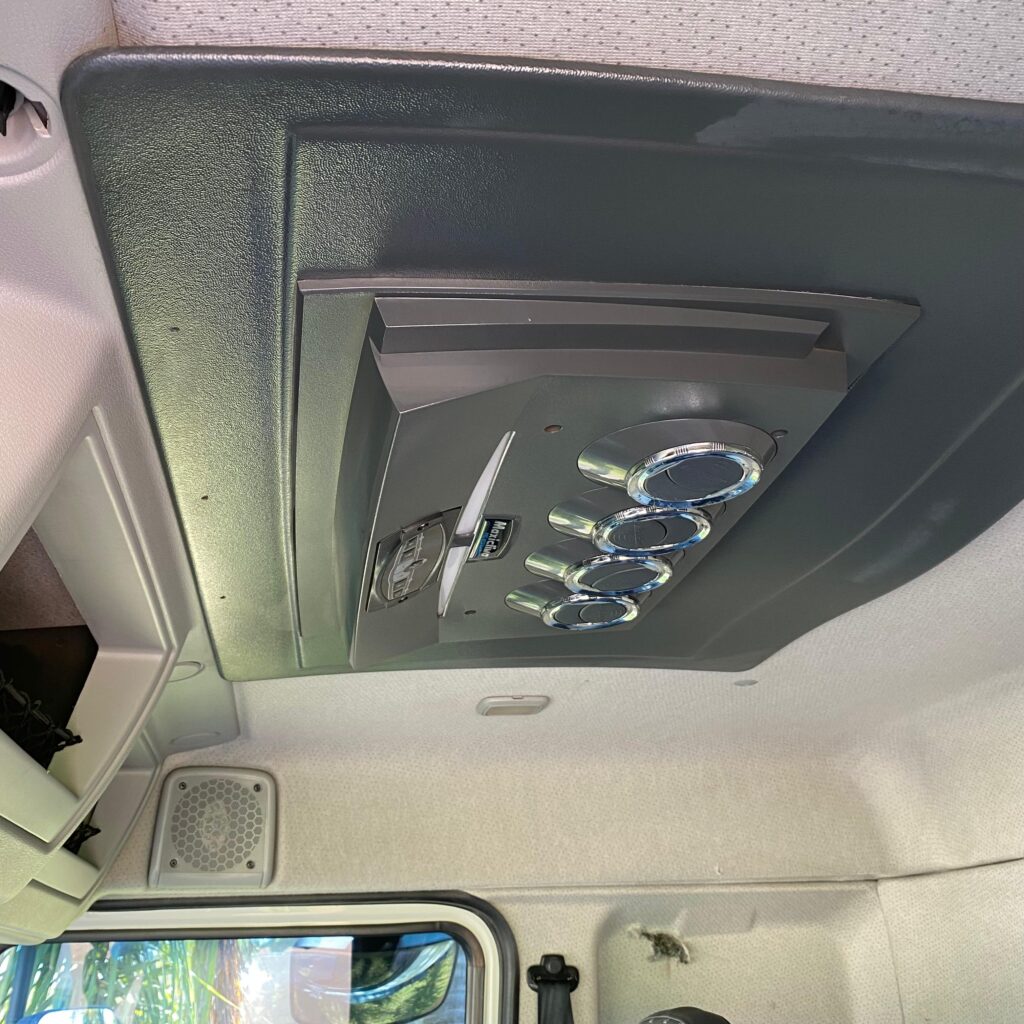 VOLVO VM 330 6X4 TRAÇADO 2013 18