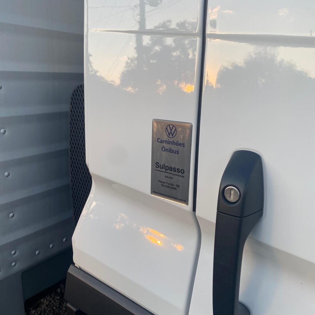 VW EXPRESS 05