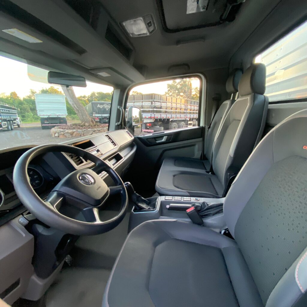 VW EXPRESS 10