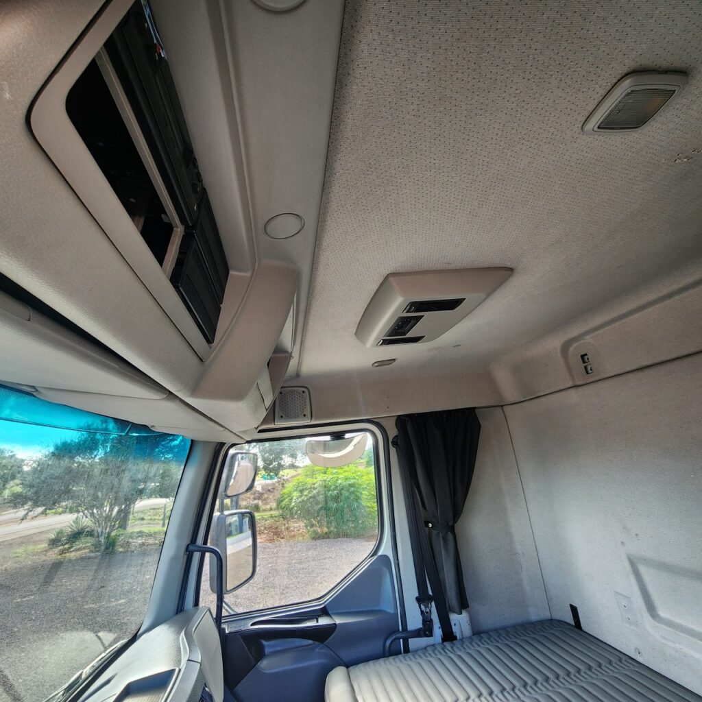 VOLVO VM 270 2020 07