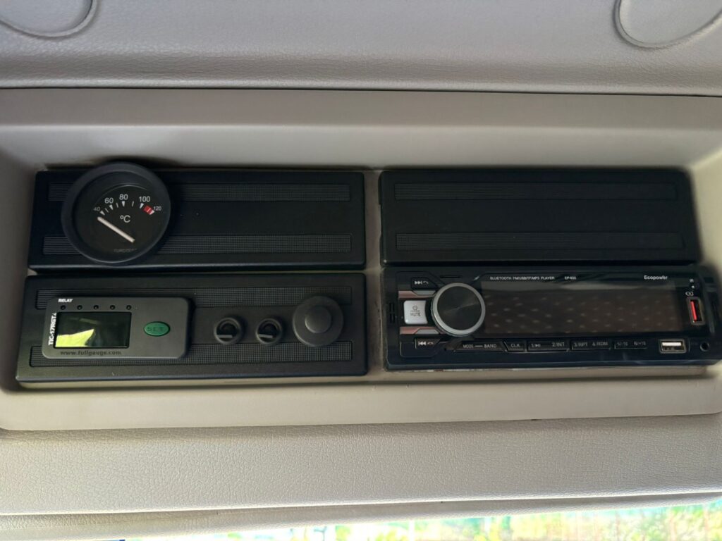 VOLVO VM 260 6X2R 12