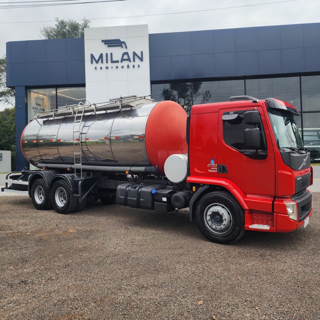 VOLVO VM 270 TANQUE DE INOX ISOTERMICO